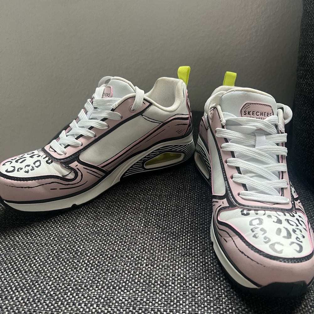 Sketchers Women’s Tennis Shoes